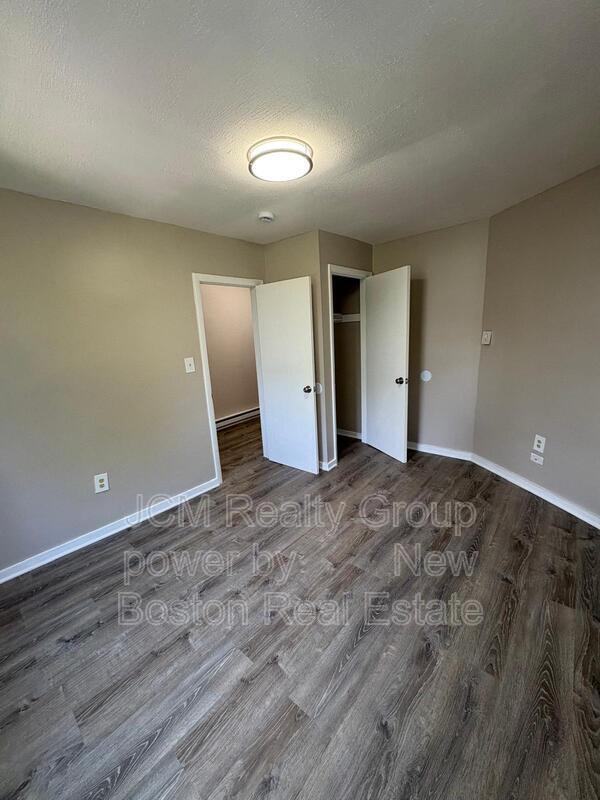 Building Photo - 3 Sunderland St