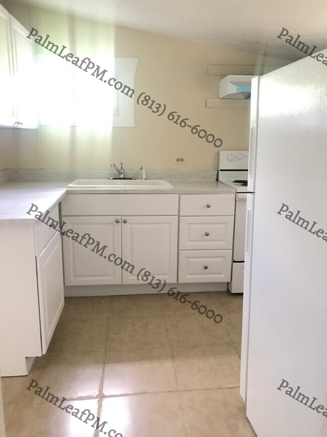 Building Photo - 1818 W 4th St