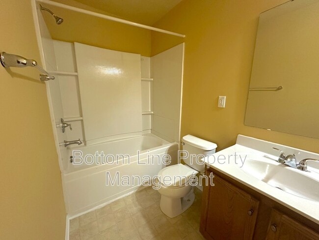 Building Photo - 313 River Clay Road