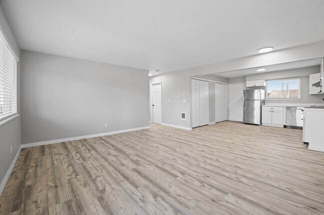Building Photo - Ground floor remodeled 2 br unit