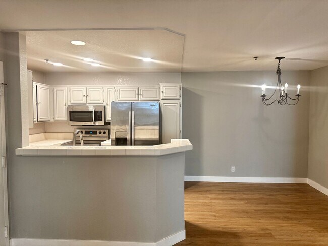 Building Photo - 5837 Oak Bend Ln