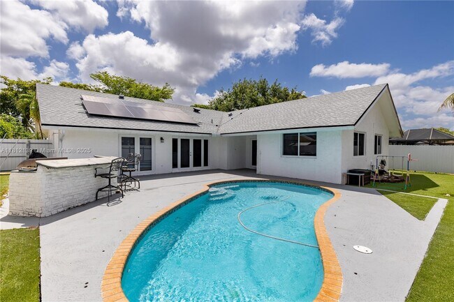 Primary Photo - 2400 NW 103rd Ave