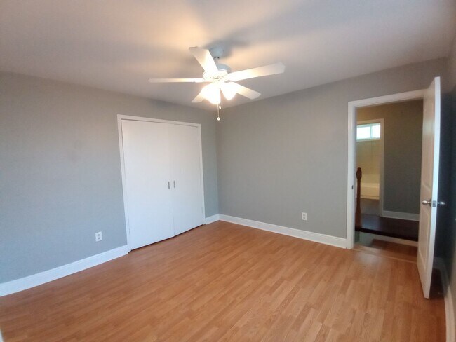 Building Photo - General Ogden