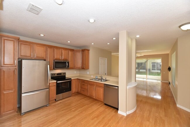 Building Photo - 14936 Salamander Pl