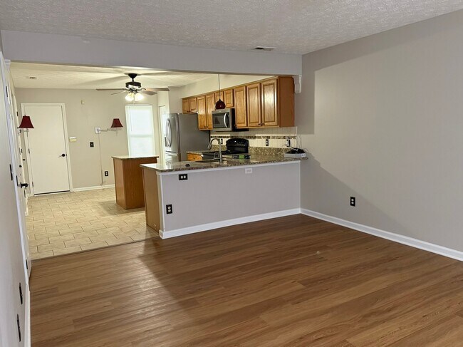 Building Photo - 4215 Bowman Meadow Dr