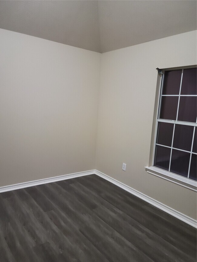 Building Photo - 11134 Sheldon Bend Dr