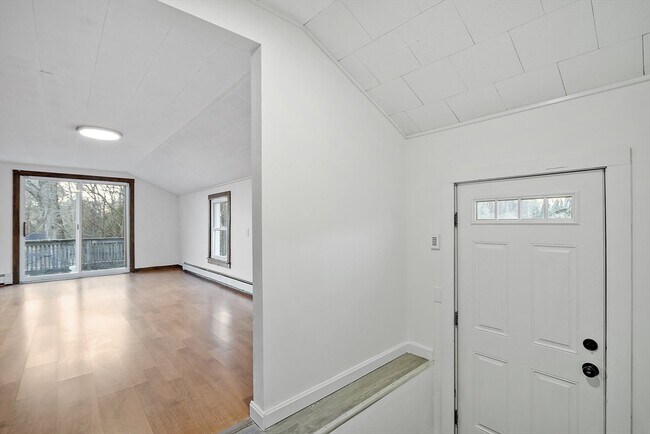 Building Photo - 47 Railroad Ave