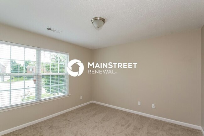 Building Photo - 4 Bedroom Pet-Friendly Home in Hampton, GA with Main Street Renewal