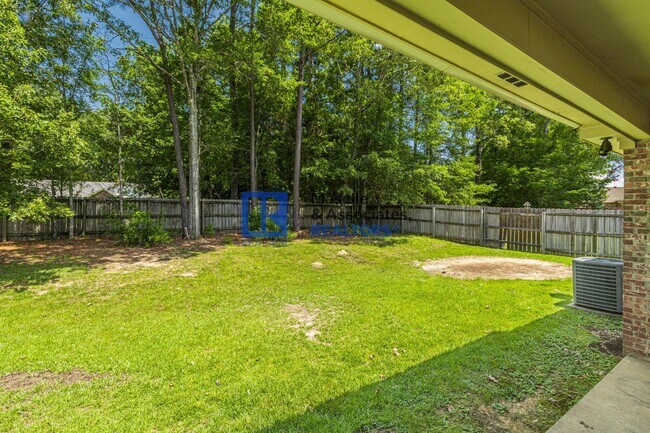 Building Photo - 3 Bed/2 Bath Home in Pearl in Silver Ridge