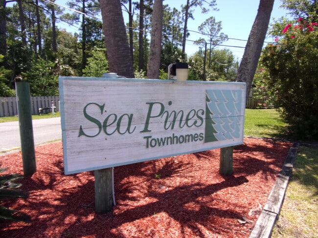 Building Photo - 1822 Sea Pines Ln