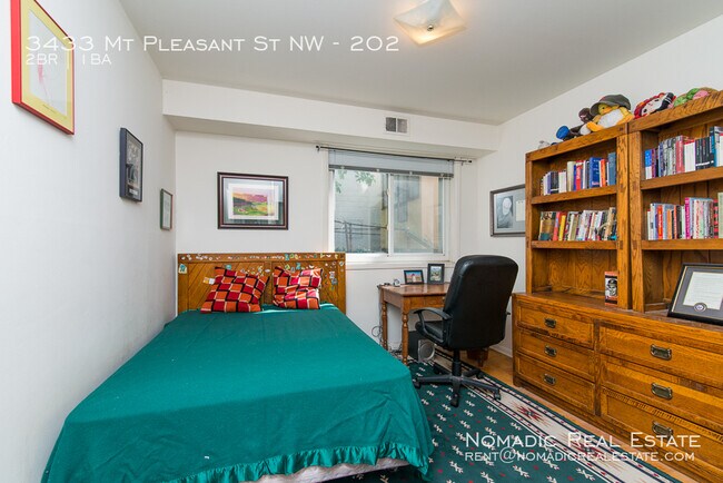 Building Photo - 3433 Mt Pleasant St NW