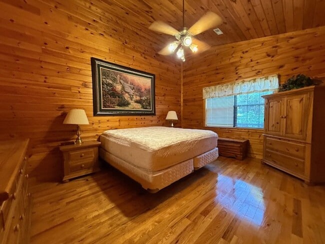Building Photo - 3850 Ravens Den Way