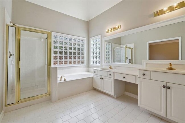 Building Photo - 1400 Prestige Valley Dr