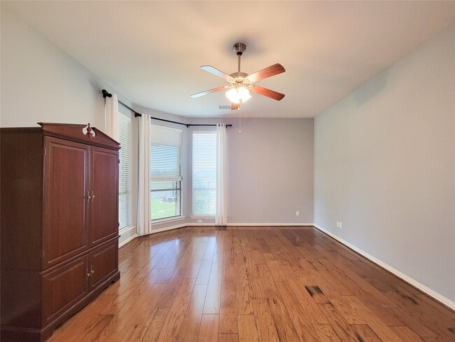 Building Photo - 18419 E Morgans Bend Dr