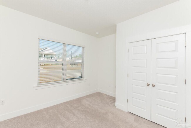 Building Photo - 1938 Westhill Dr