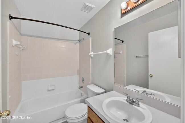 Building Photo - 12119 Cancun Dr