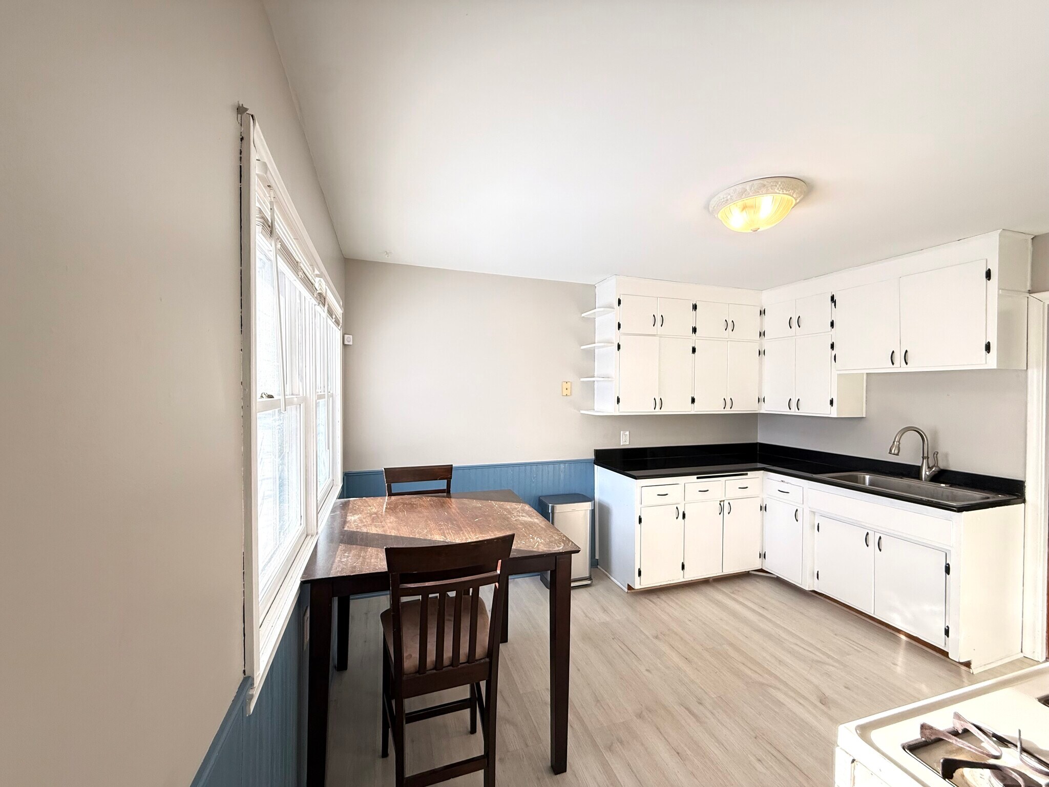 Building Photo - 5427 45th Ave N