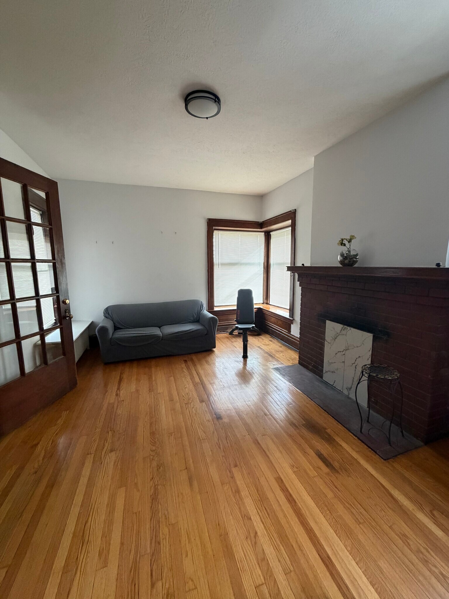 Building Photo - 612 Cherry St