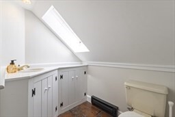 Building Photo - 191-193 South St