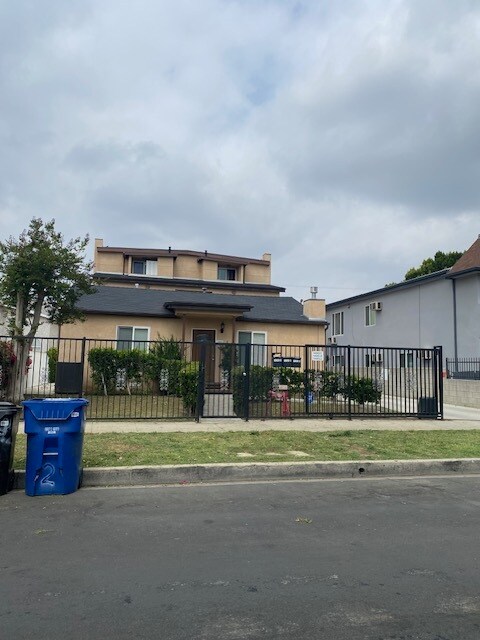Primary Photo - 14343 Tiara St