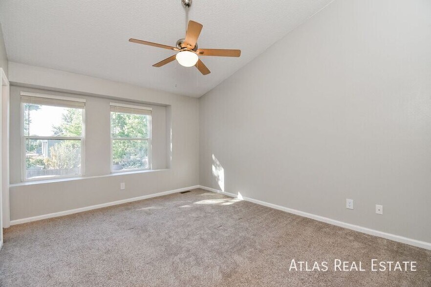 Building Photo - 9138 Chieftan Dr