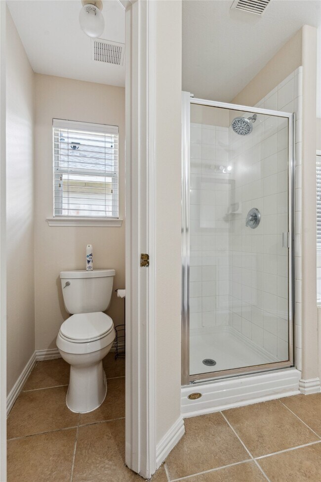 Building Photo - 19511 Ingham Dr