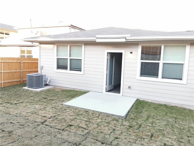 Building Photo - 7711 Jackson Graham Dr