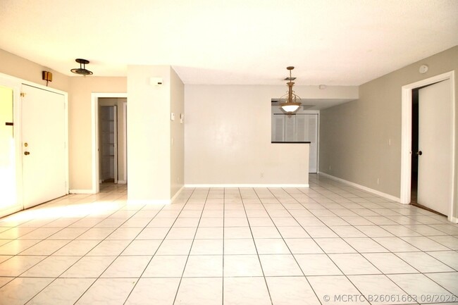 Building Photo - 6287 Scotch Pine Ln