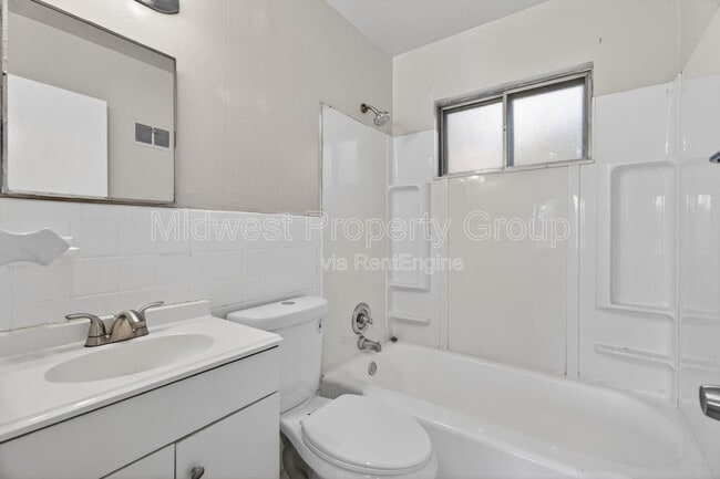 Building Photo - 5900 Sheriton Dr