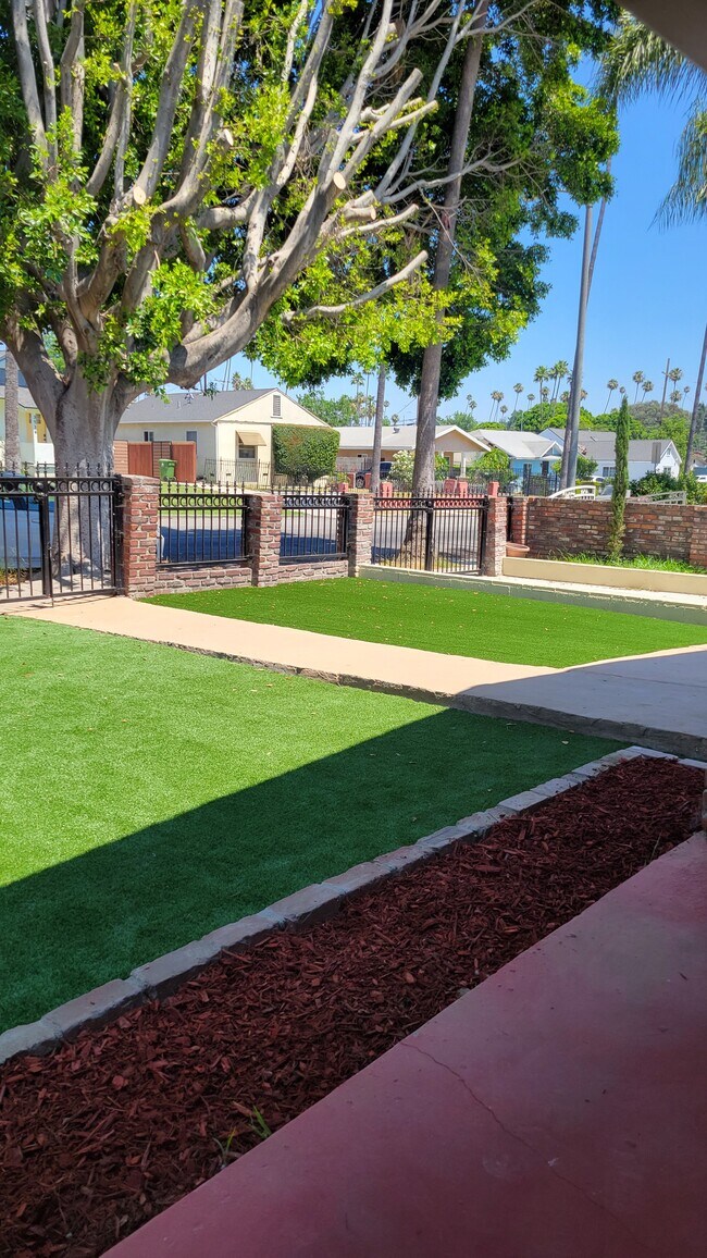 Building Photo - 3743 Pueblo Ave