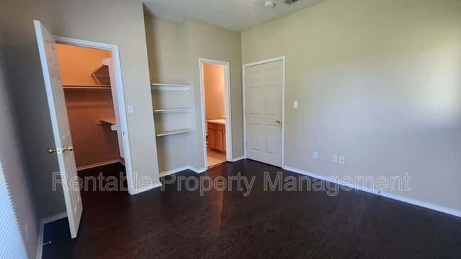 Building Photo - 108 Collett Ct