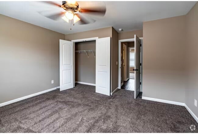 Building Photo - 2509 Rollow Ln