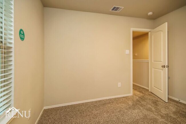Building Photo - 2407 Heeney Pk Ln