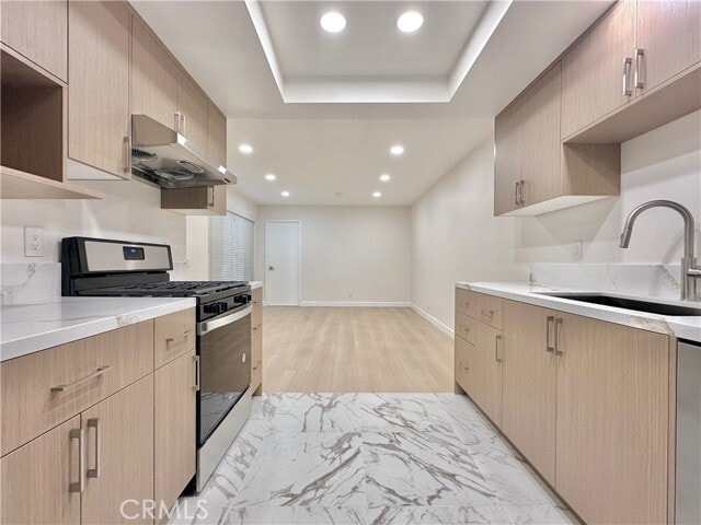 Building Photo - 912 Plaza Escondido