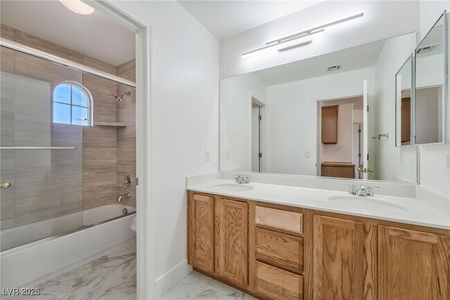 Building Photo - 10226 Wolf Pack Ln