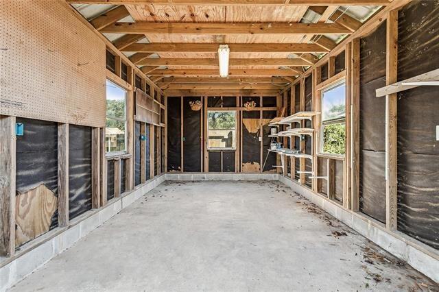 Building Photo - 620 Markham Dr