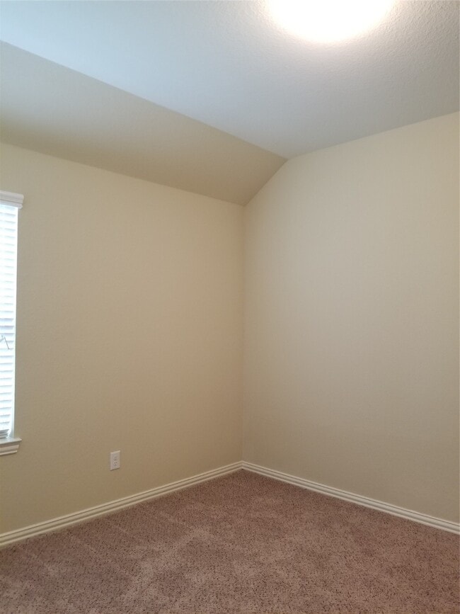 Building Photo - 5217 Green Heath Ln