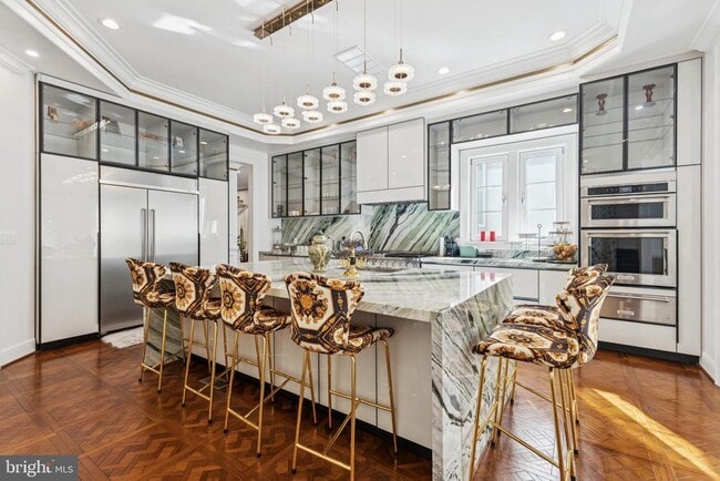 Building Photo - 855 Dolley Madison Blvd