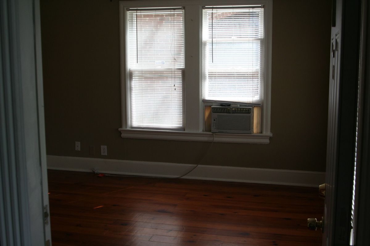 Building Photo - 6127 Goliad Ave