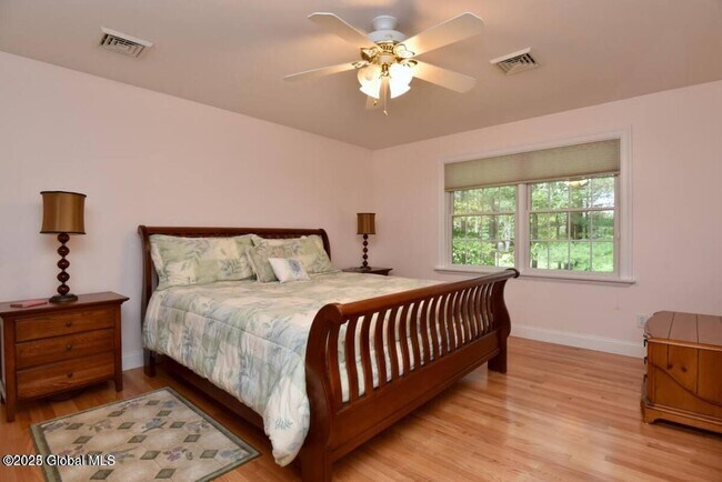Building Photo - 88 Cobble Hill Dr