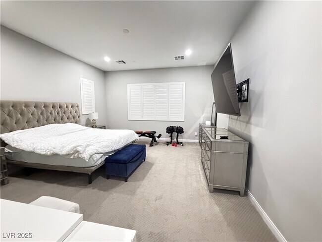 Building Photo - 8480 Warbonnet Way