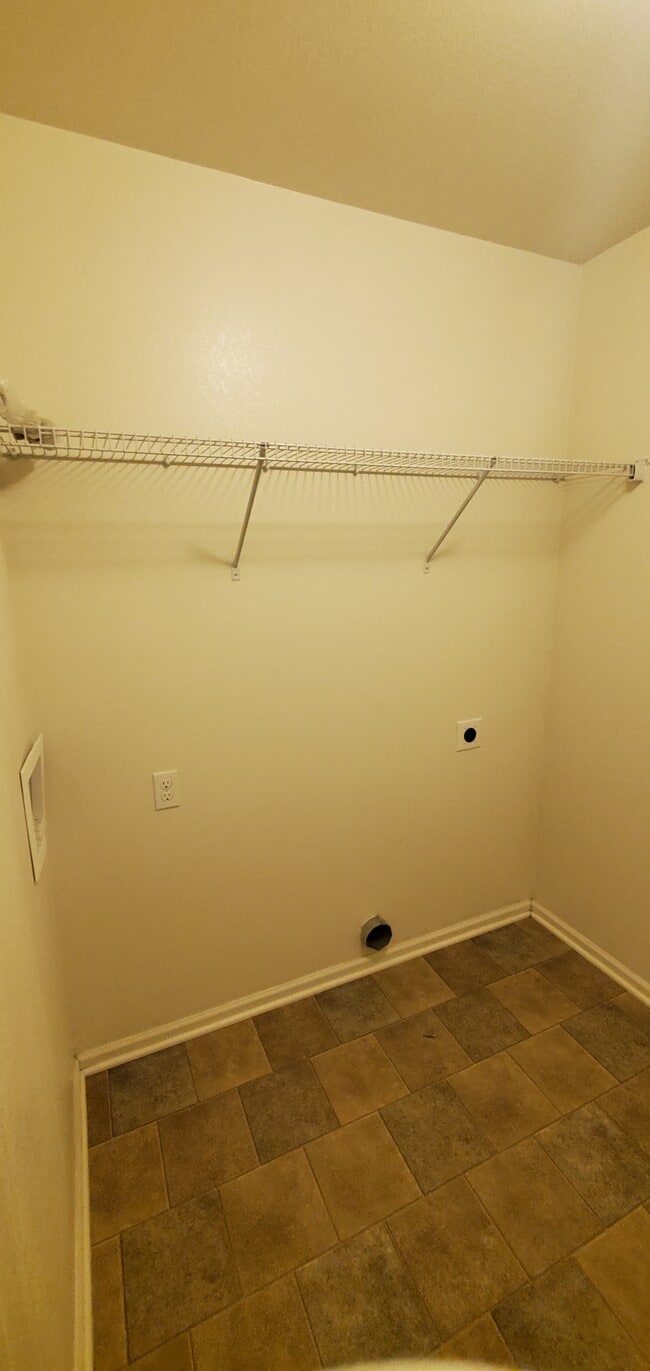 Building Photo - 5387 Laredo Ct