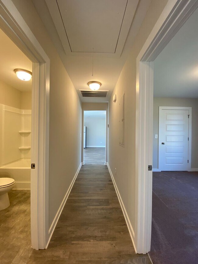 Building Photo - Beautiful home for Rent in Talladega, AL!!...