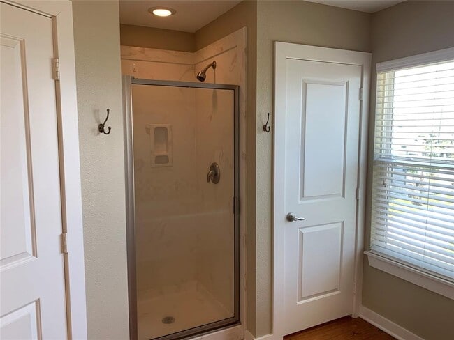 Building Photo - 13807 Mutiny Ln
