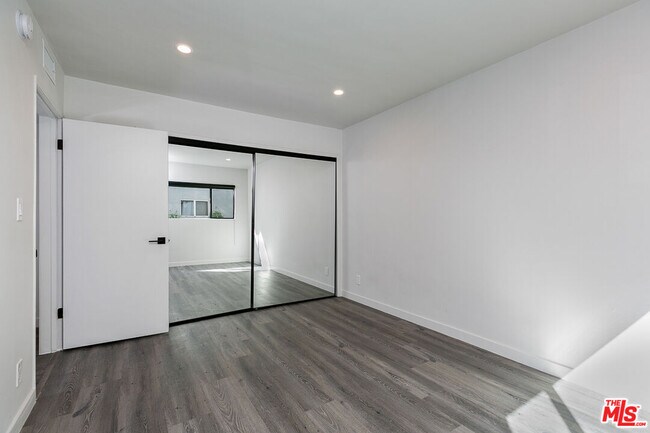Building Photo - 3622 Keystone Av