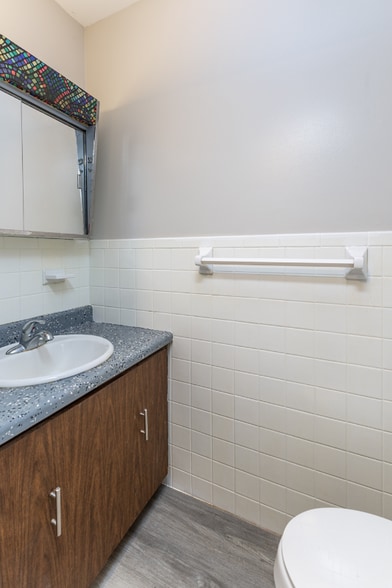 Building Photo - 4616 Catalpa Dr.