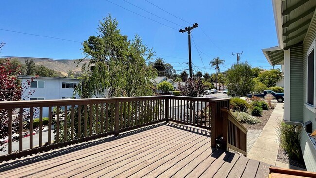 Building Photo - Charming Railroad District 2-Bedroom with Large Deck and 1-Car Garage