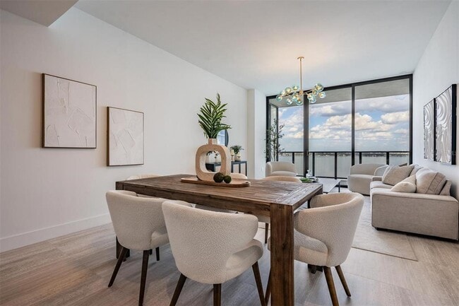 Building Photo - 3015 S Ysabella Ave