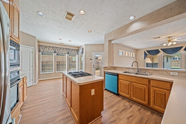 Building Photo - 9306 Lochflora Dr