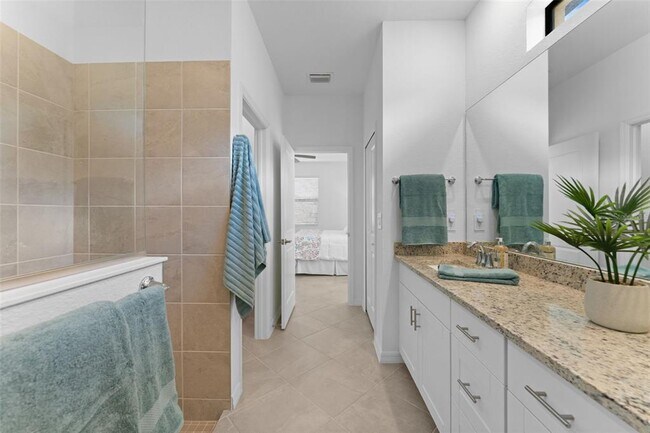 Building Photo - 1536 Saddlewood Cir